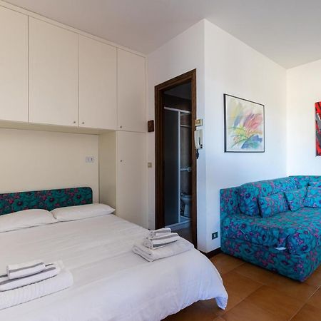 Mysa Properties - Lovely Studio Between Lake And Castle Perledo Eksteriør bilde